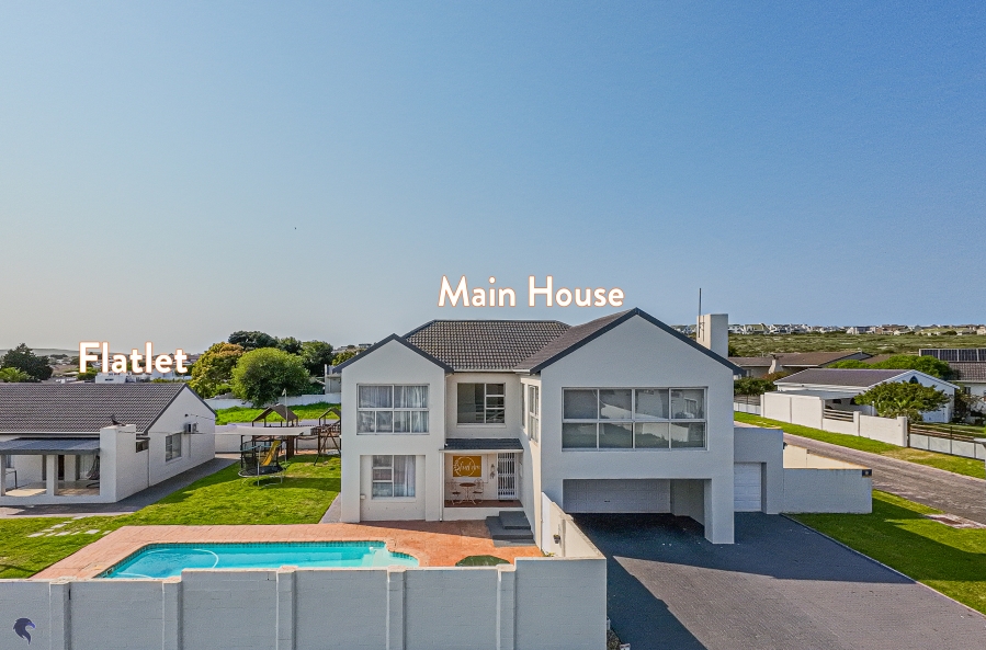 5 Bedroom Property for Sale in Country Club Western Cape